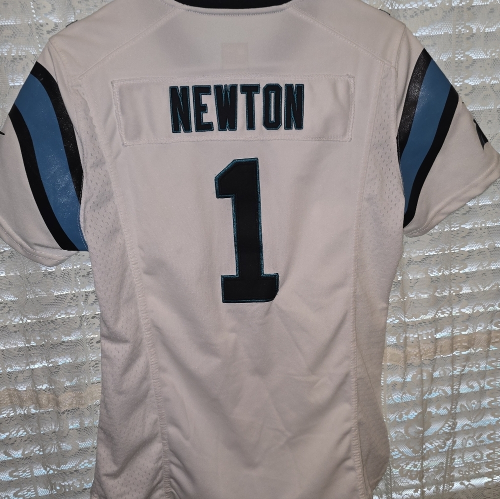 Vintage Cam Newton #1 NFL Jersey, White, XXL Youth Carolina Panthers Nike - Picture 7 of 7